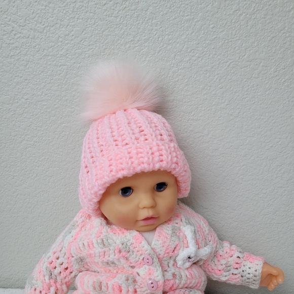 Crochet baby hat. - Picture 4 of 5
